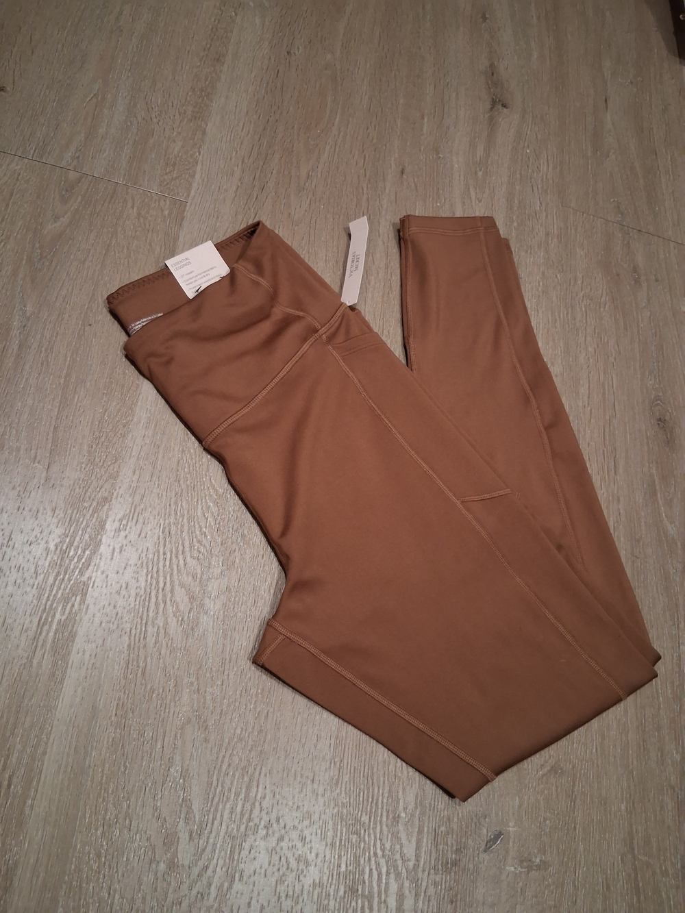 Victorias Secret Women’s High-Rise Active Leggings in Brown
